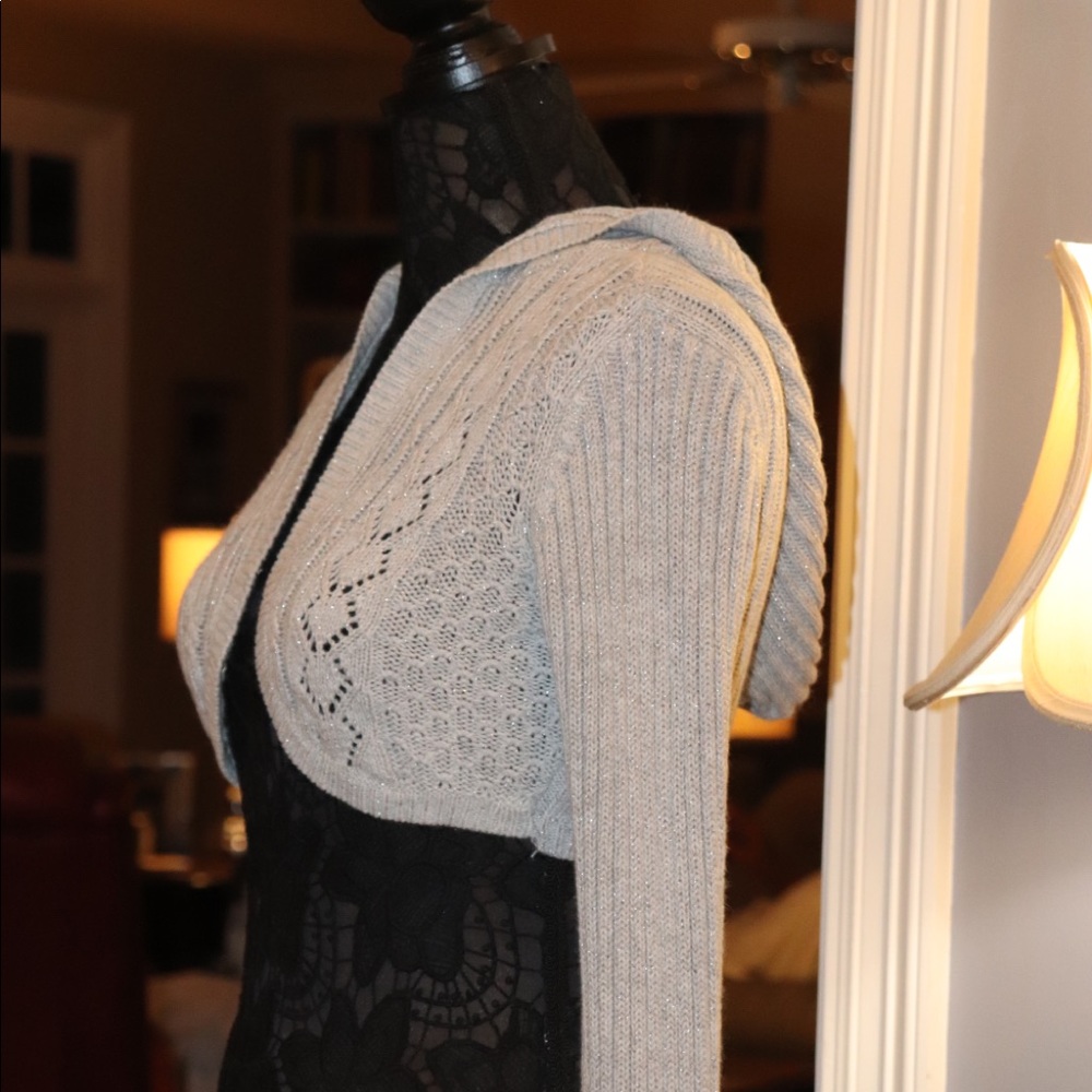 AMERICAN EAGLE LONG SLEEVE GREY SHRUG SWEATER - Picture 4 of 9